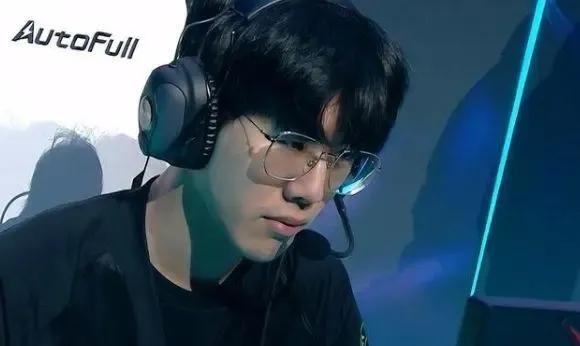 詹姆斯的状 詹姆斯的状