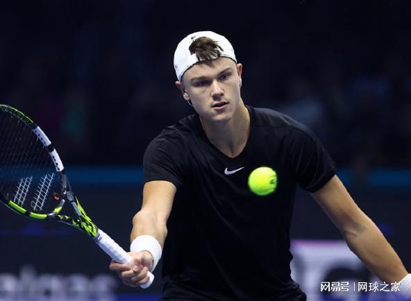 他在北京开 他在北京开